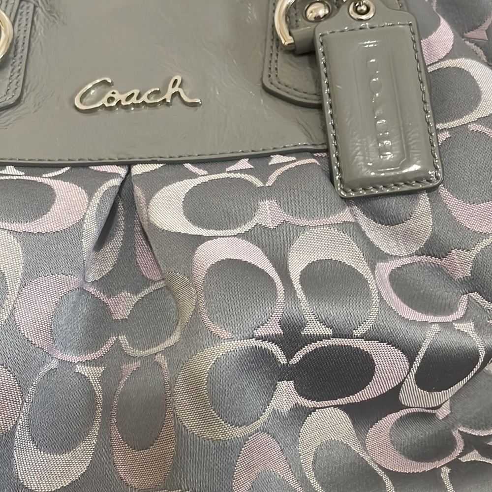 Coach purse - Picture 2 of 6